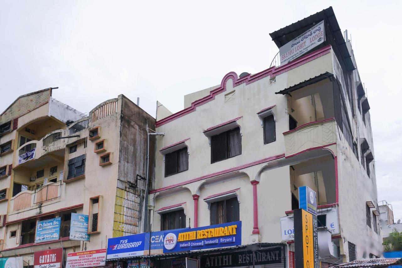 Spot On Sri Sai Lohith Lodge Near Snow World Secunderābād Exterior foto