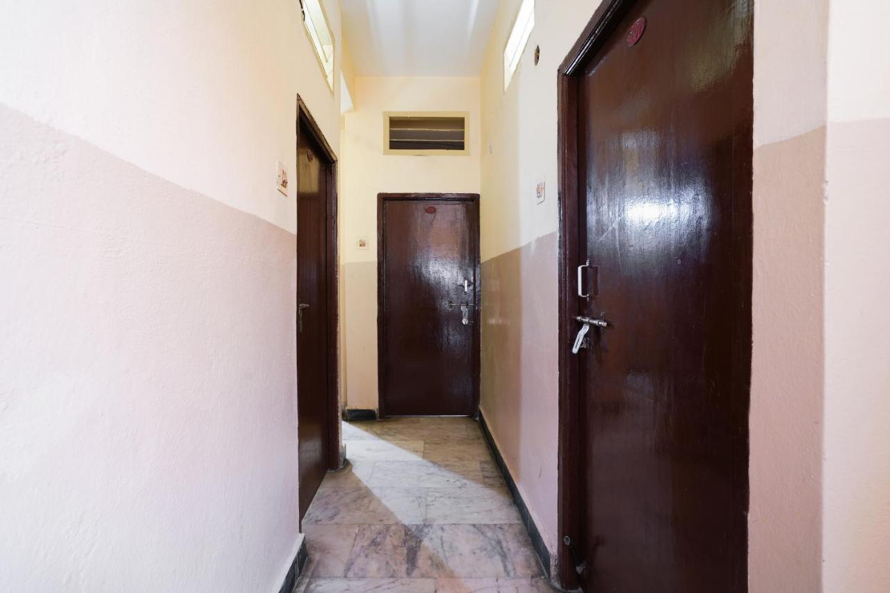 Spot On Sri Sai Lohith Lodge Near Snow World Secunderābād Exterior foto